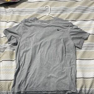Nike Gray Short Sleeve Tee